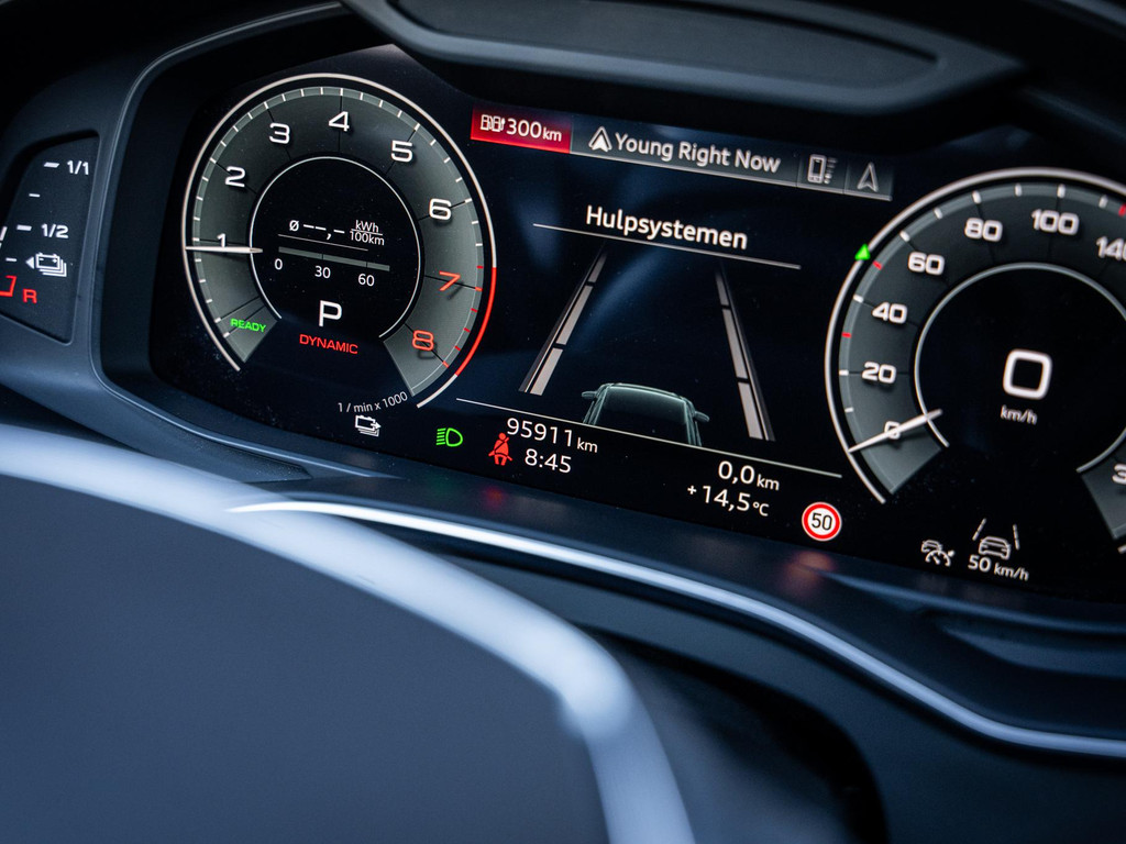 Audi A6 Avant 55 TFSI e quattro Competition 53195984-16.jpg | Van Diepen Automotive