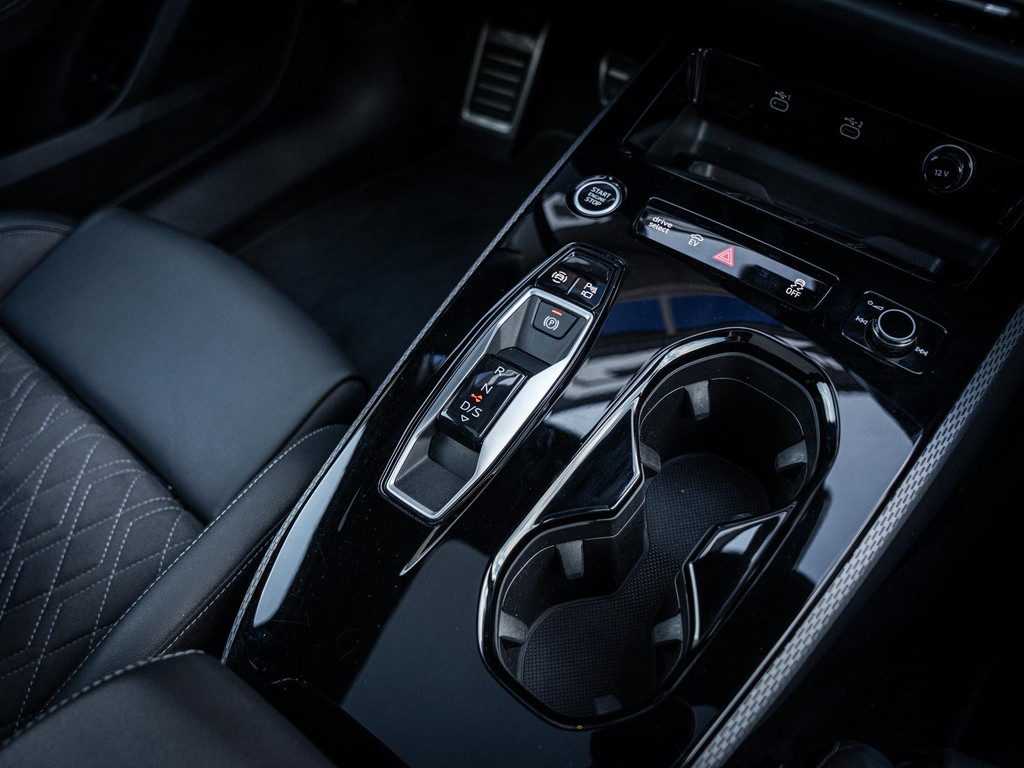 Audi A5 Avant 2.0 e-hybrid quattro S edition 54502694-25.jpg | Van Diepen Automotive