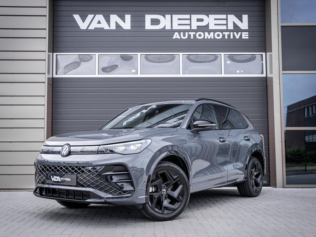 Volkswagen Tiguan 1.5 eHybrid R-Line Edition 54718140-0.jpg | Van Diepen Automotive