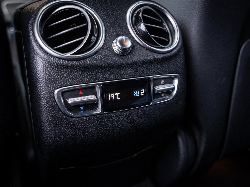 Mercedes-Benz GLC Coupé GLC250 4MATIC Business Solution AMG 56468849-35.jpg | Van Diepen Automotive