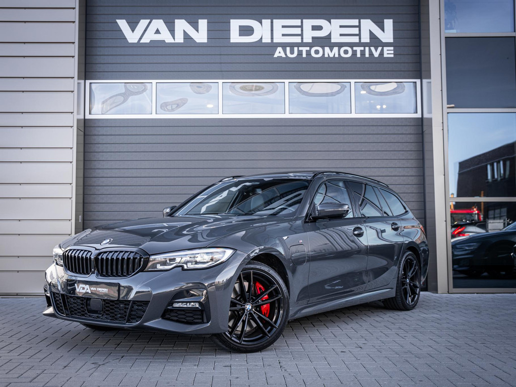 BMW 3 Serie Touring 330e 56539715-0.jpg | Van Diepen Automotive